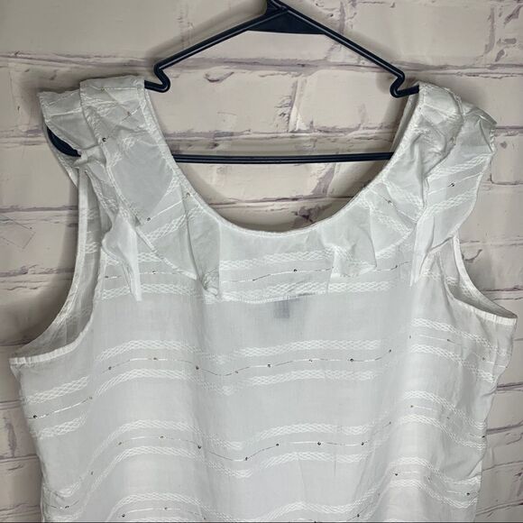 Ana XL white tank - Picture 2 of 5